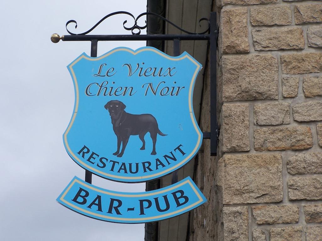 Le Vieux Chien Noir Ξενοδοχείο Évran Εξωτερικό φωτογραφία